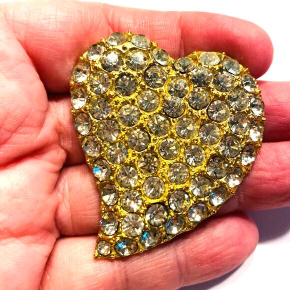 TARA Gold Heart Brooch Covered in Clear White Rhinestones Romantic Statement - Picture 6 of 6